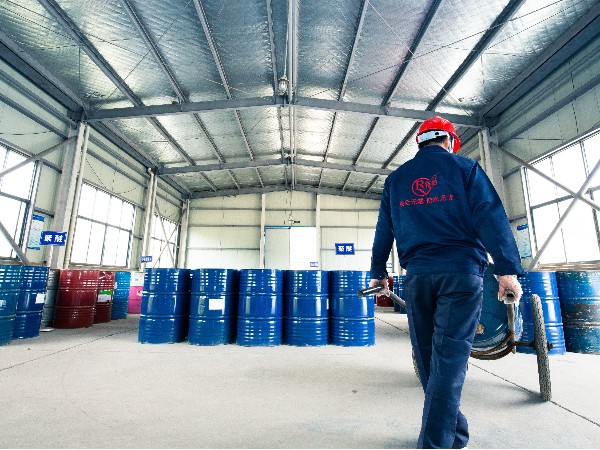 聚氨酯注漿液有毒嗎？使用前了解聚氨酯注漿液的安全性